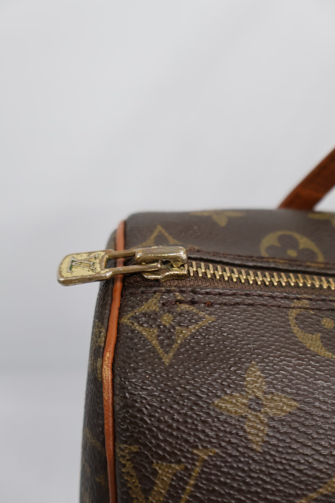 LOUIS VUITTON PAPILLON 26
