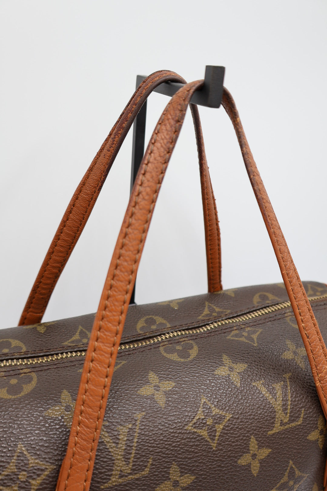 LOUIS VUITTON PAPILLON 26