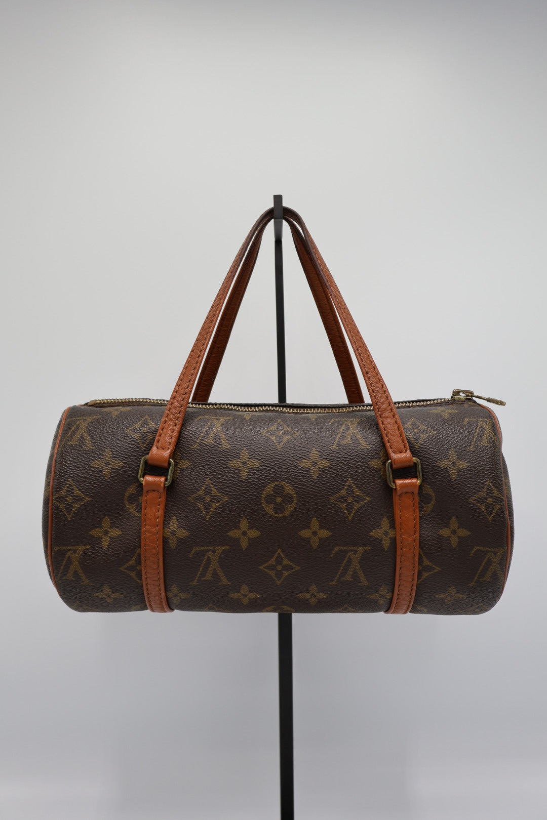 LOUIS VUITTON PAPILLON 26