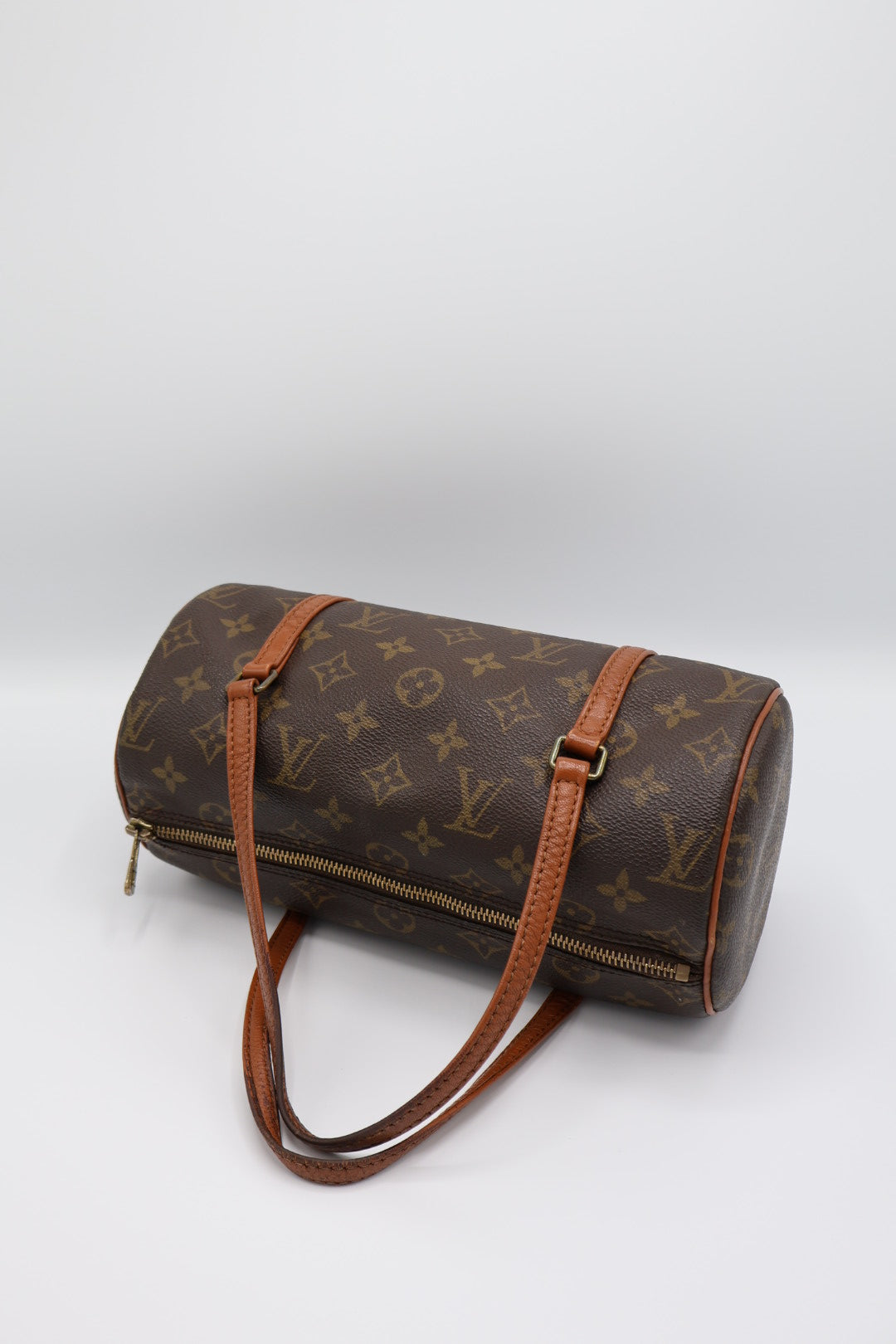 LOUIS VUITTON PAPILLON 26