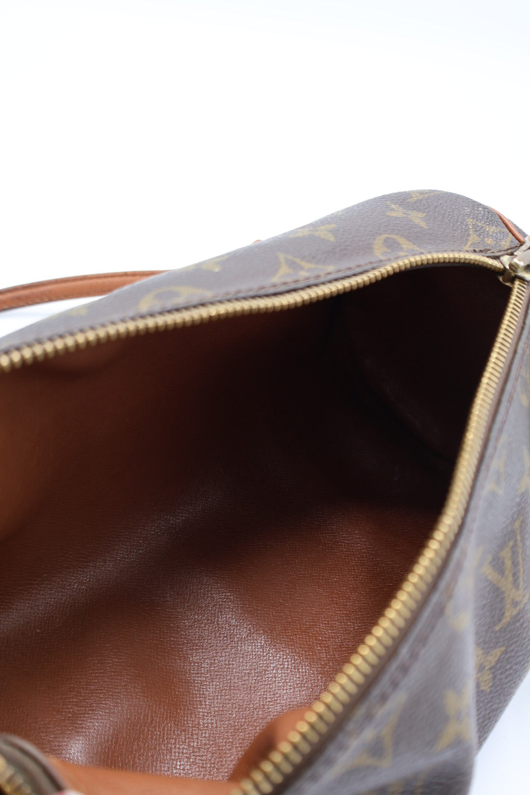 LOUIS VUITTON PAPILLON 26