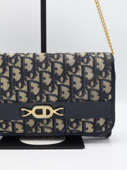 CHRISTIAN DIOR SHOULDER BAG