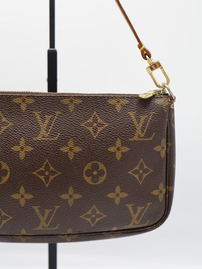 LOUIS VUITTON POCHETTE ACCESSOIRES