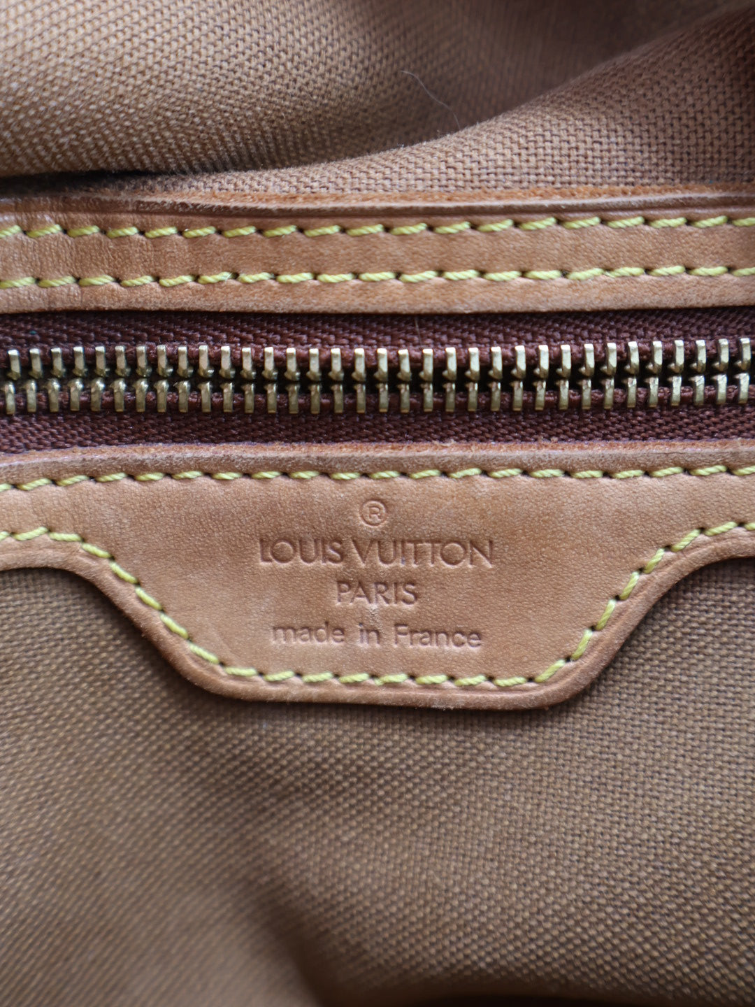 LOUIS VUITTON LOOPING PM