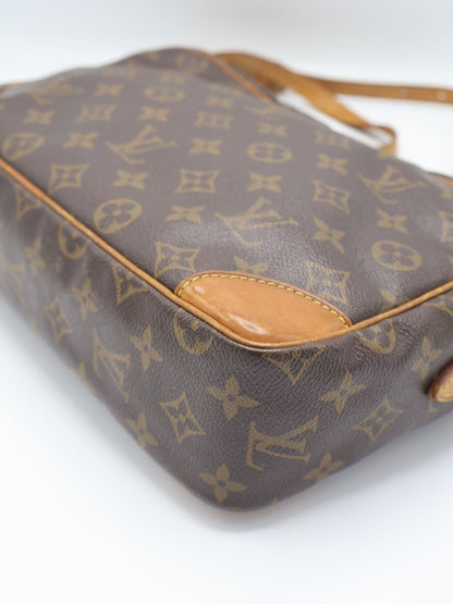 LOUIS VUITTON TROCADERO 30