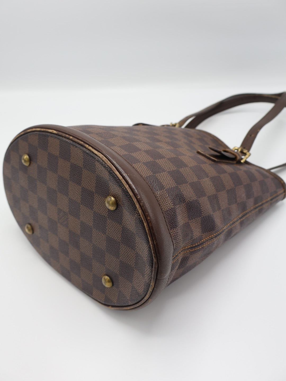 LOUIS VUITTON MARAIS BUCKET