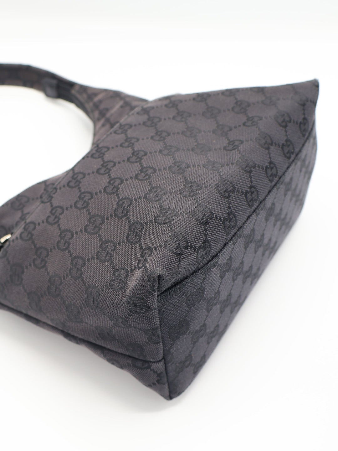 GUCCI GG CANVAS HOBO