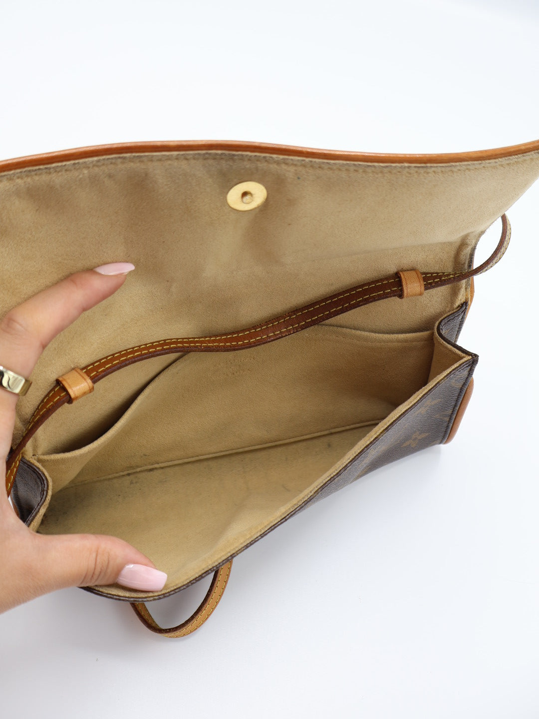 LOUIS VUITTON POCHETTE TWIN