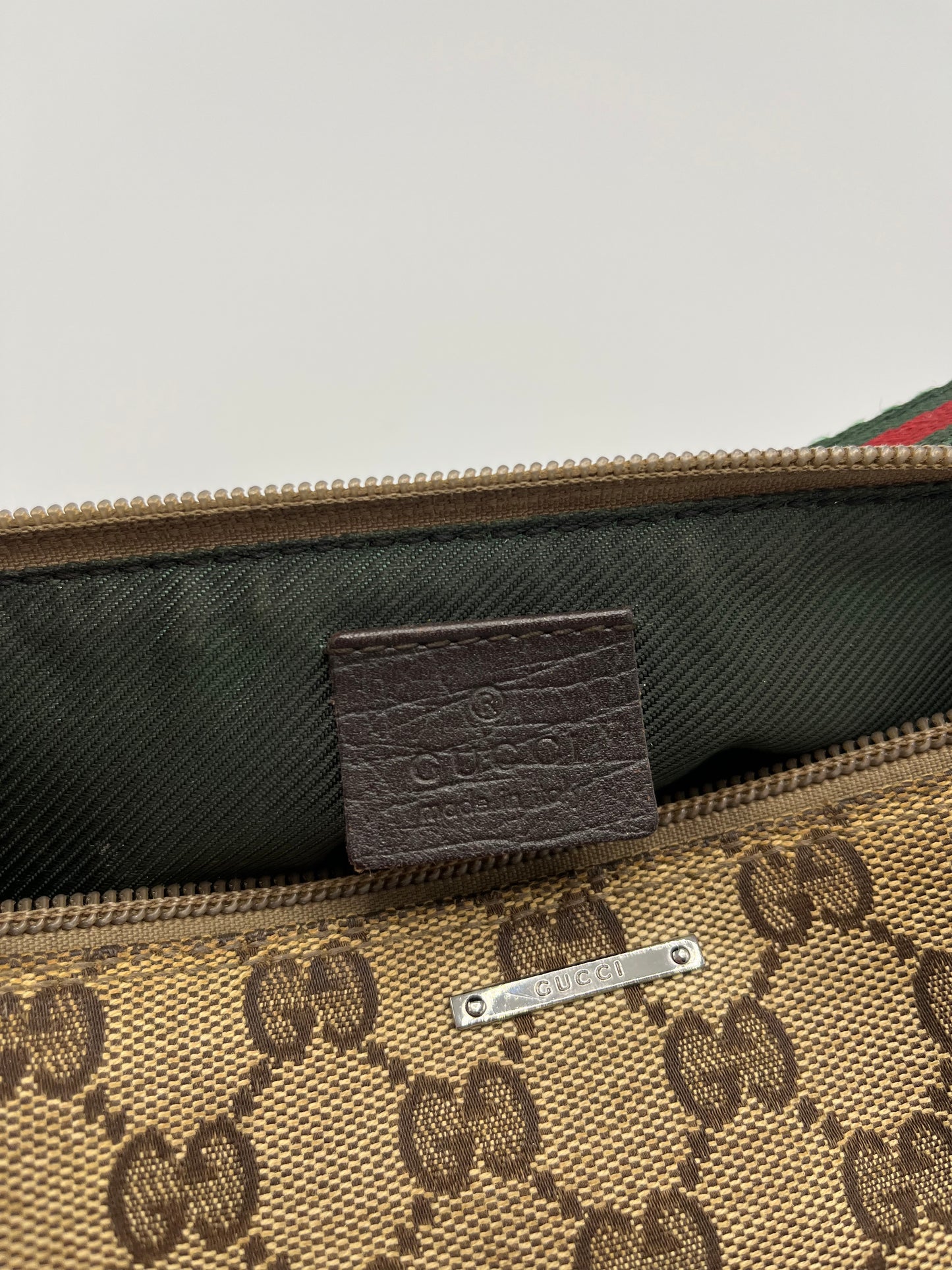 GUCCI BOAT BAG