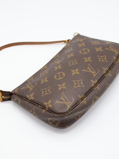 LOUIS VUITTON POCHETTE ACCESSOIRES