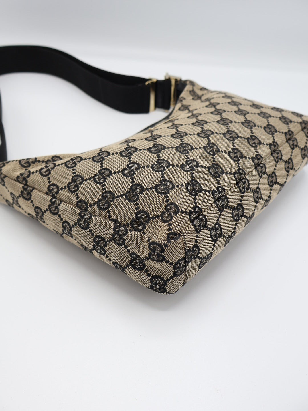 GUCCI CANVAS BLACK
