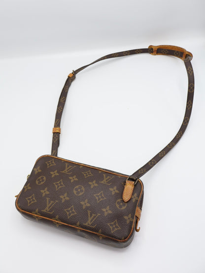 LOUIS VUITTON MARLY BANDOULIÈRE