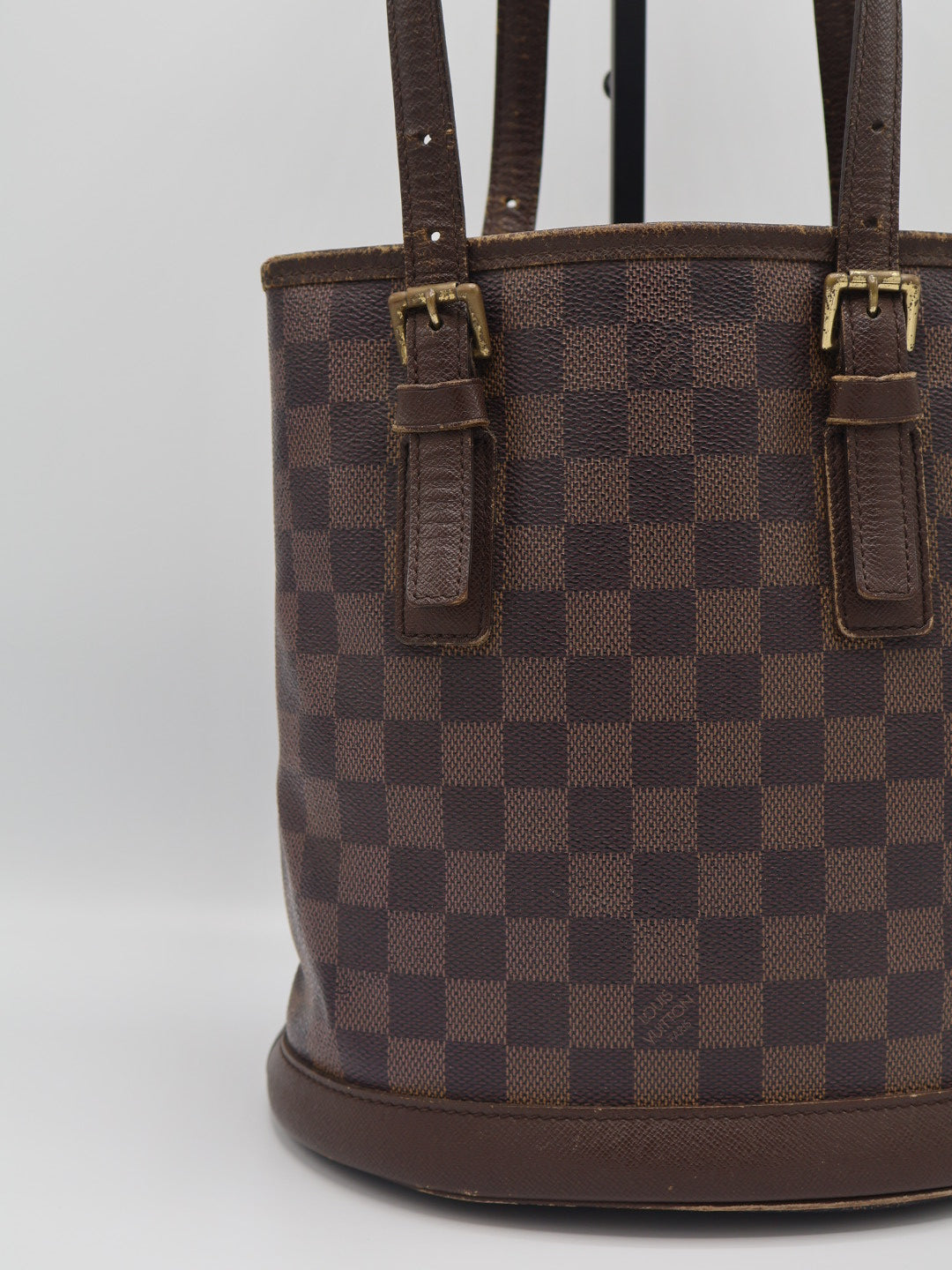 LOUIS VUITTON MARAIS BUCKET