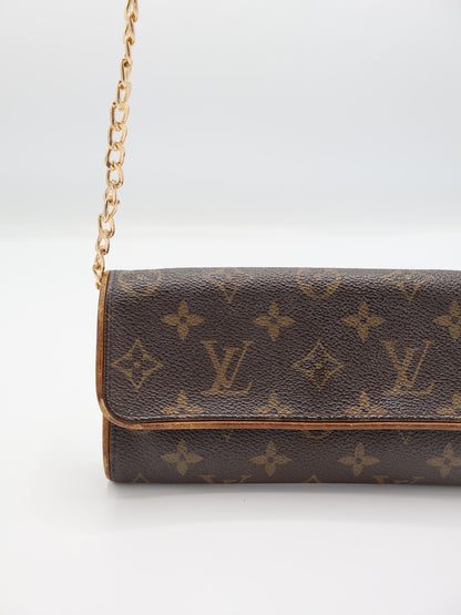 LOUIS VUITTON POCHETTE TWIN PM