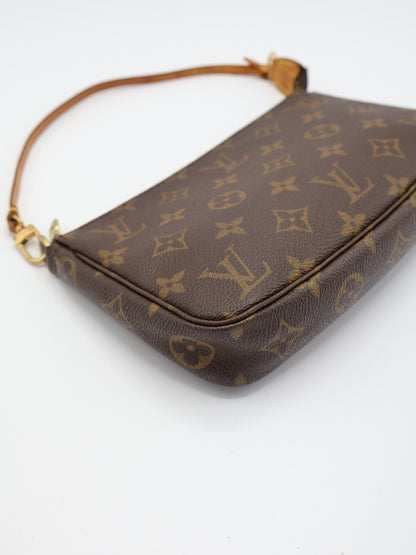 LOUIS VUITTON POCHETTE ACCESSOIRES