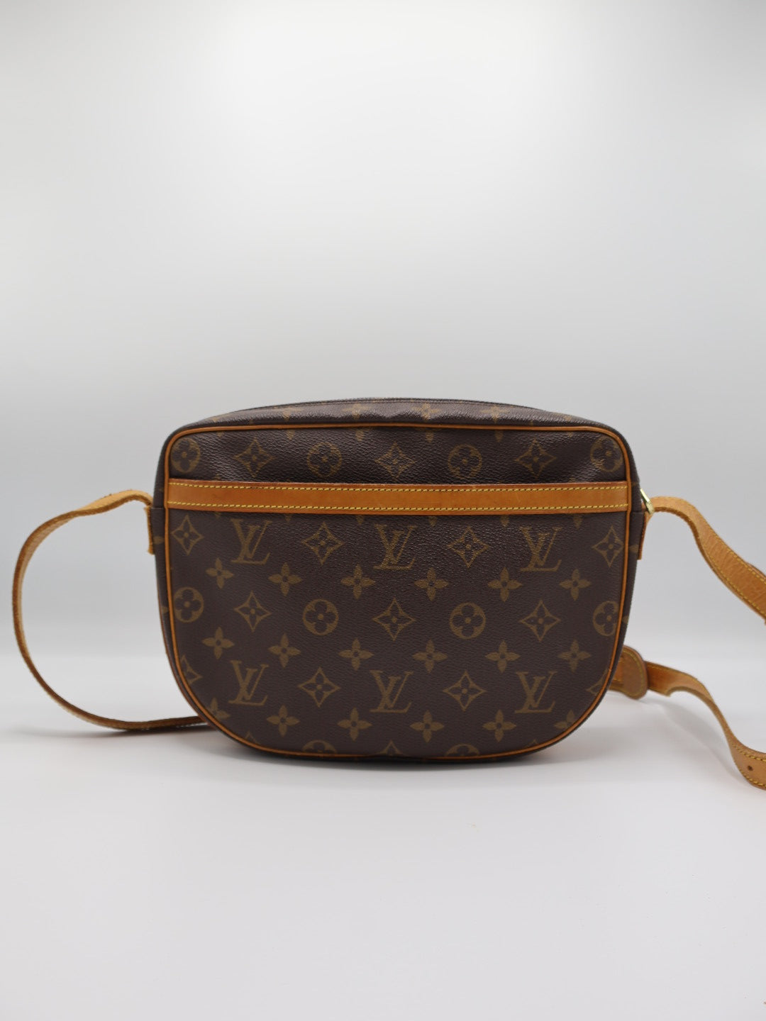 LOUIS VUITTON JEUNEFILLE GM