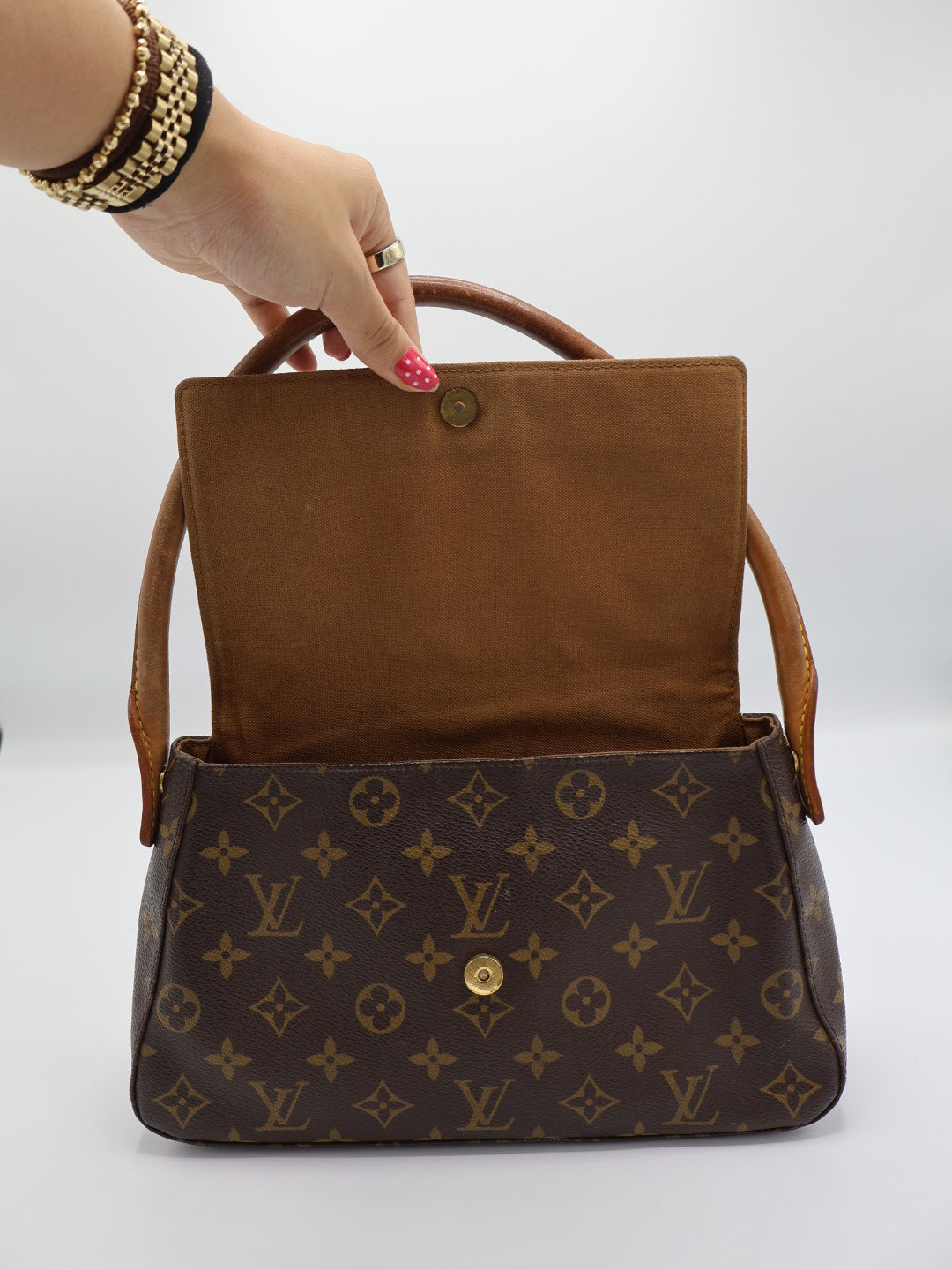 LOUIS VUITTON LOOPING PM