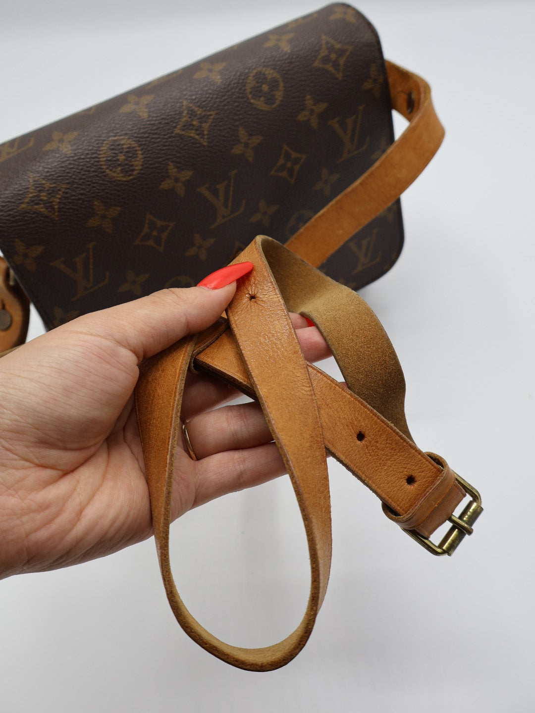 LOUIS VUITTON CARTOUCHIÈRE MM