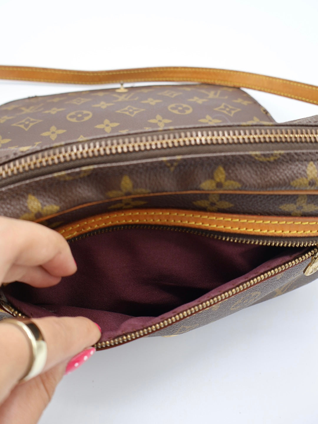 LOUIS VUITTON SAINT GERMAIN 24