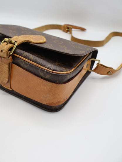 LOUIS VUITTON CARTOUCHIÈRE MM