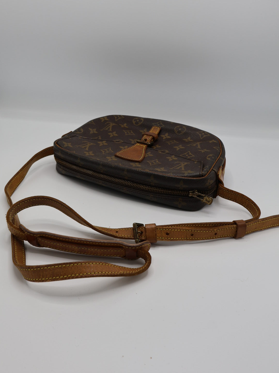 LOUIS VUITTON JEUNE FILLE MM