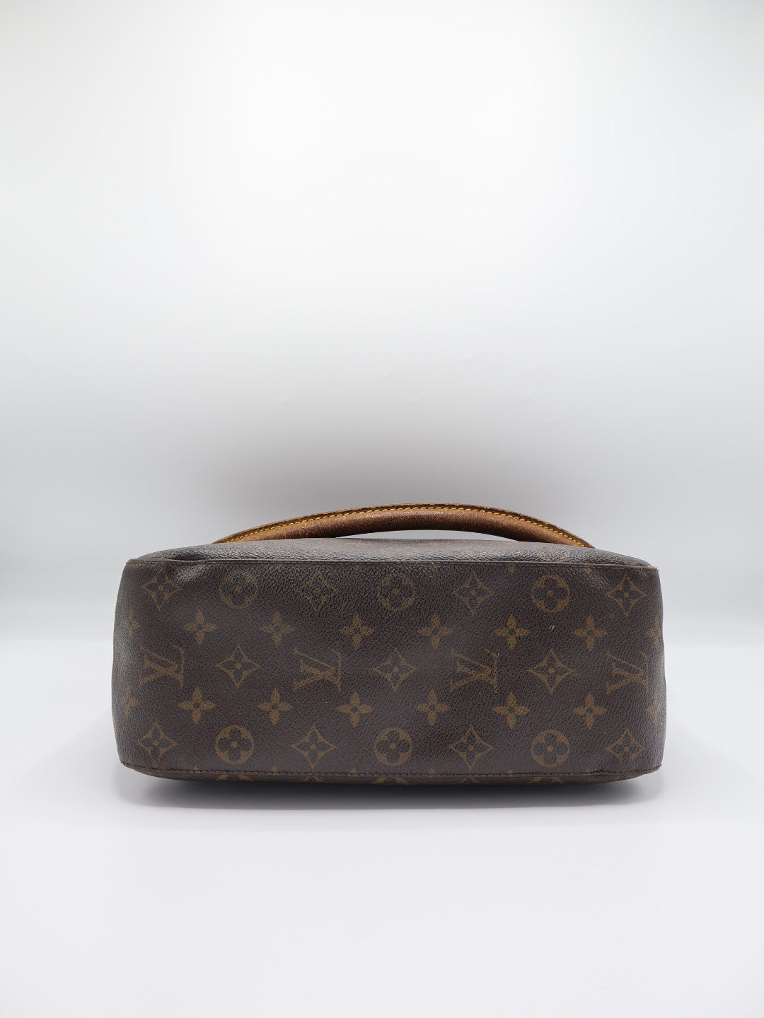 LOUIS VUITTON LOOPING GM