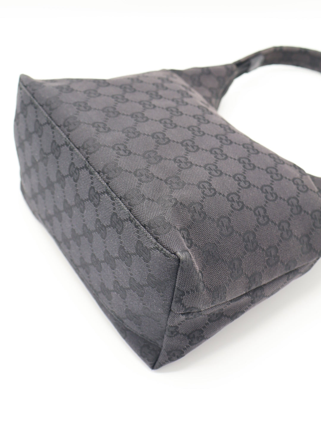 GUCCI GG CANVAS HOBO
