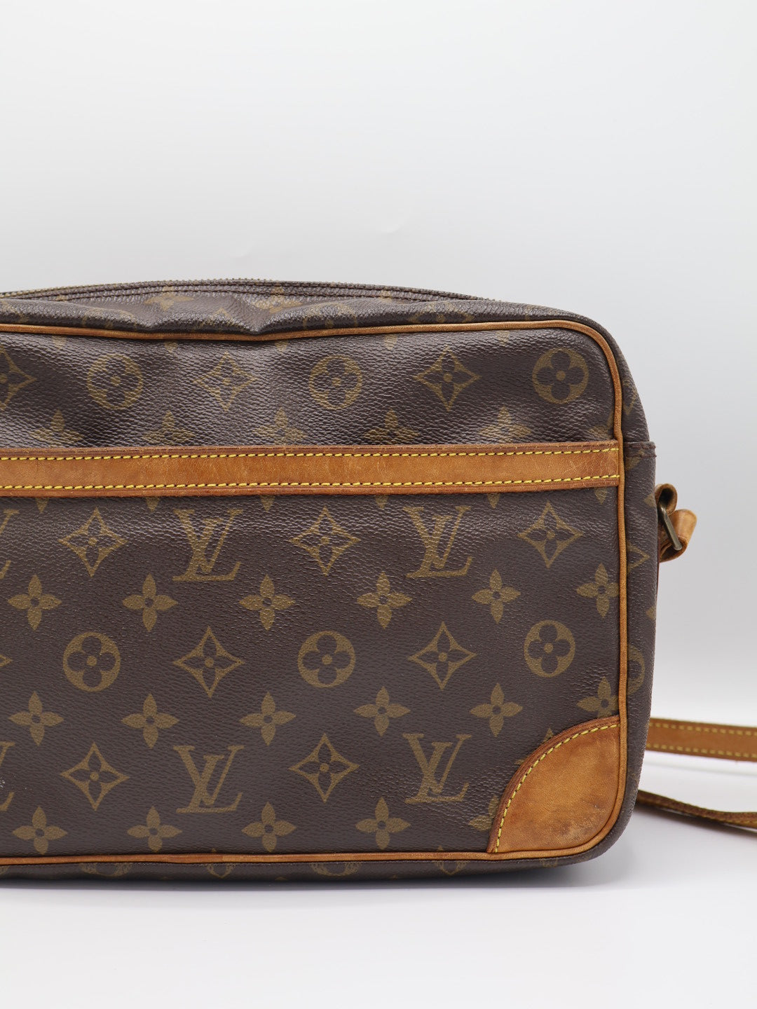 LOUIS VUITTON TROCADERO 30