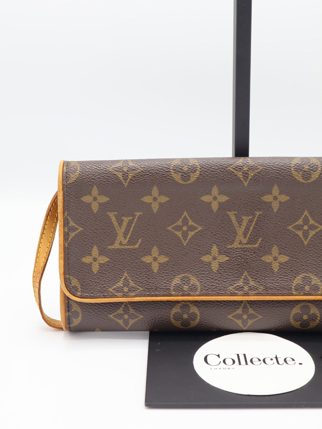 LOUIS VUITTON POCHETTE TWIN