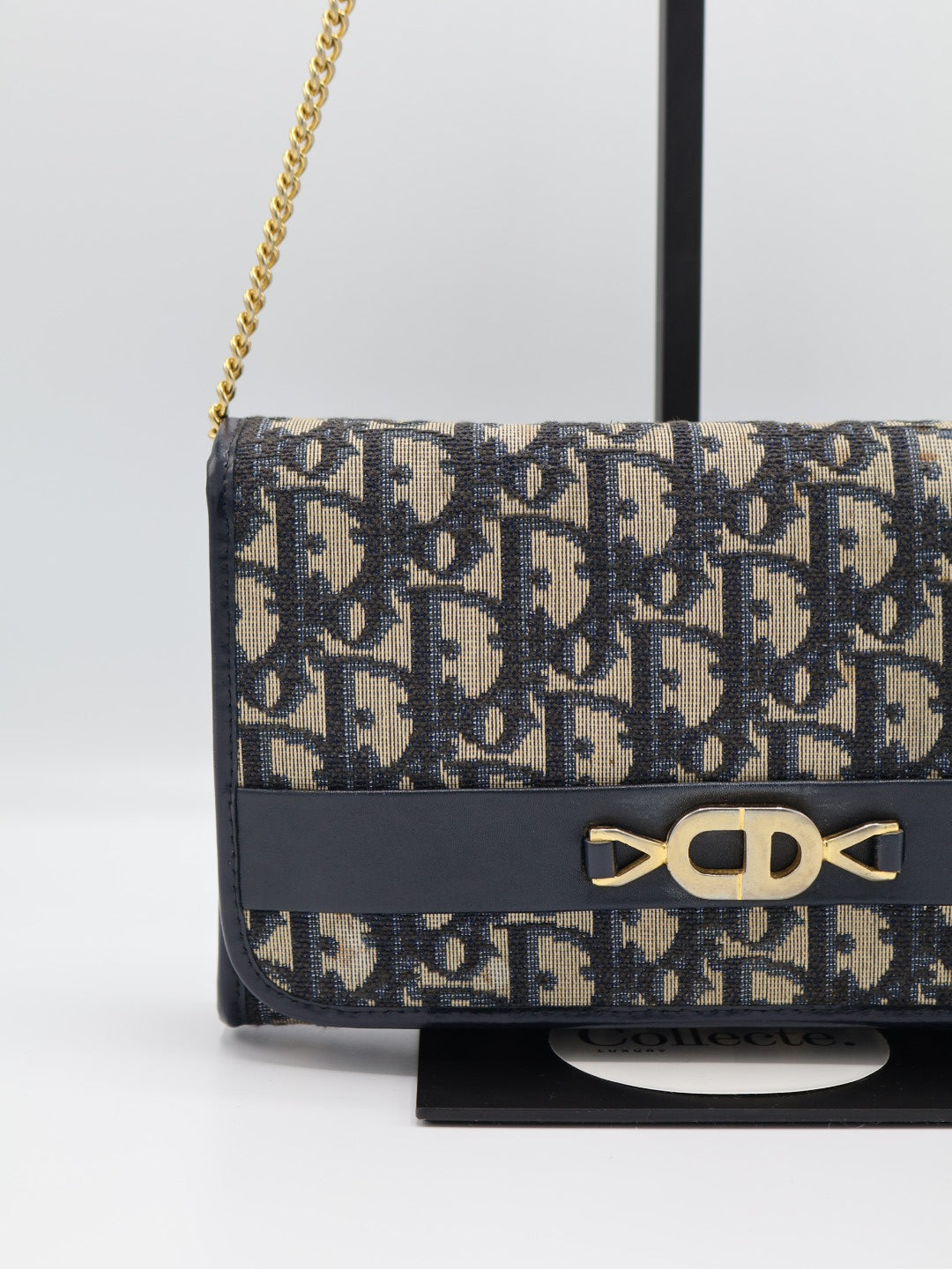 CHRISTIAN DIOR SHOULDER BAG