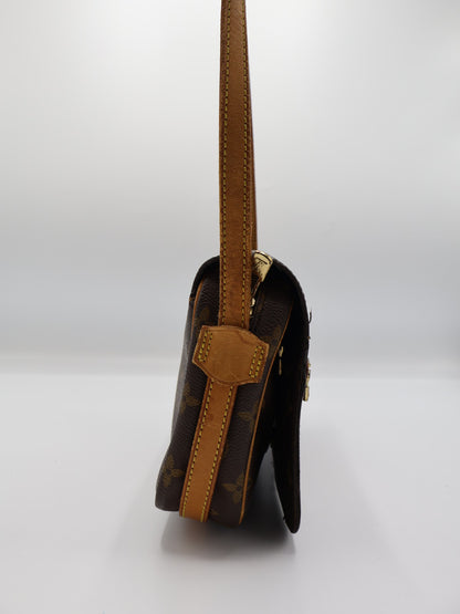 LOUIS VUITTON SAINT GERMAIN 24