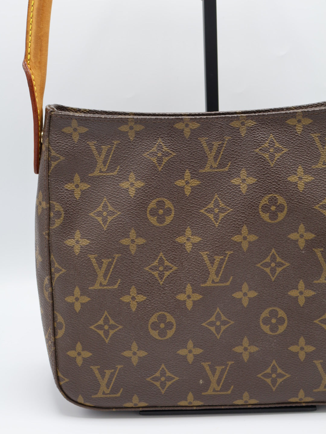 LOUIS VUITTON LOOPING MM