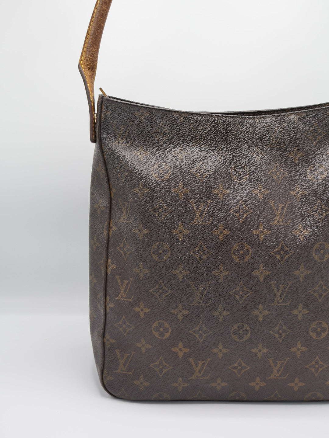 LOUIS VUITTON LOOPING GM