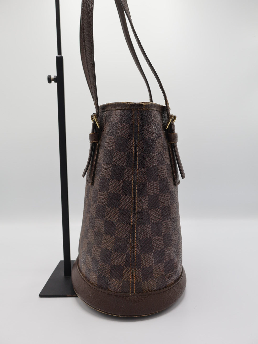 LOUIS VUITTON MARAIS BUCKET