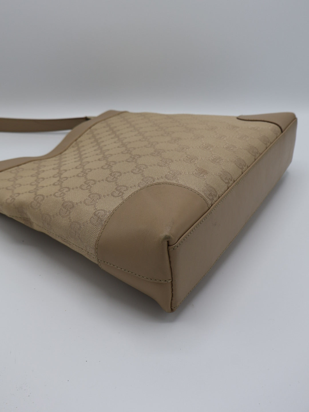 GUCCI GG CANVAS
