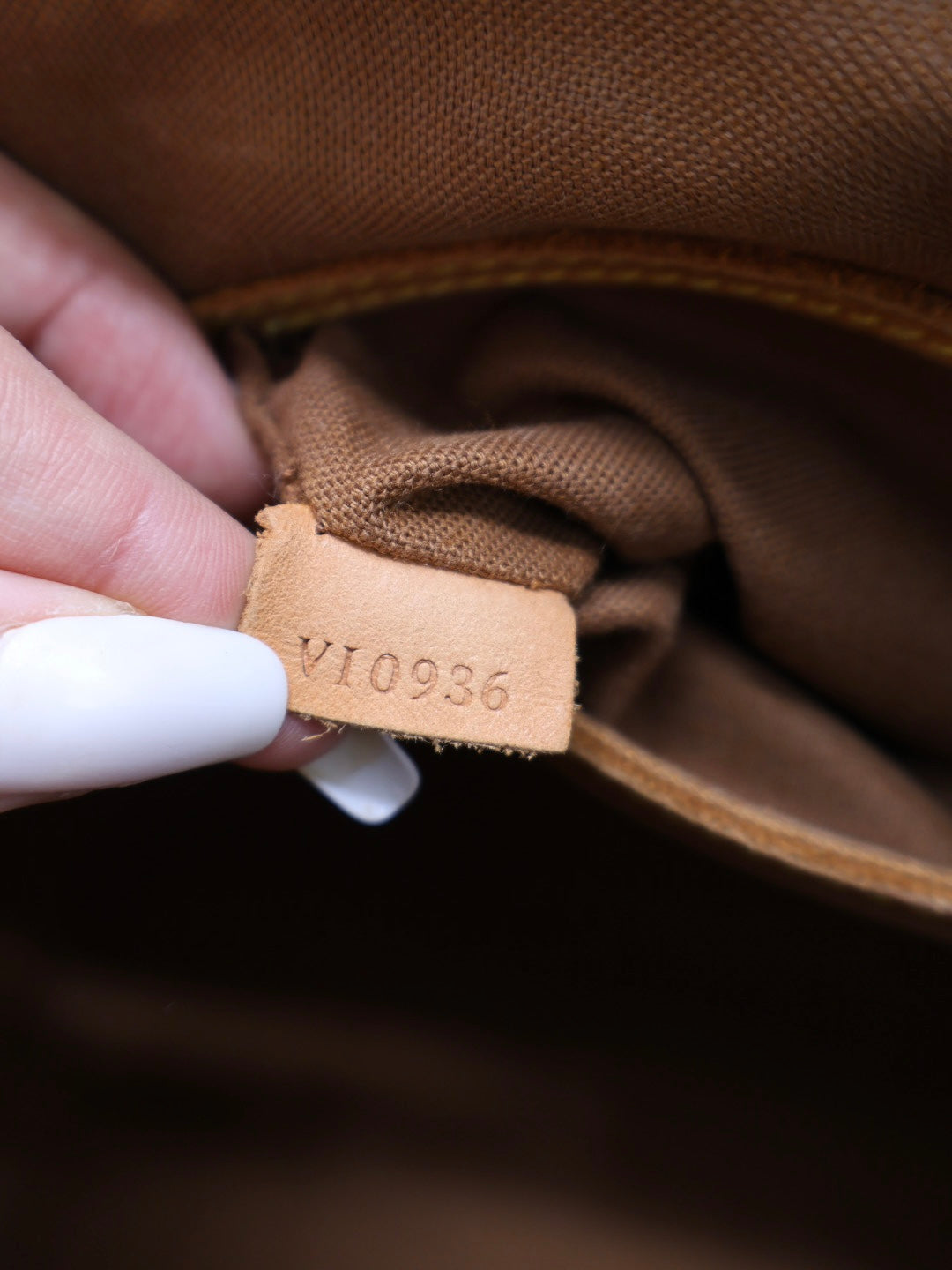 LOUIS VUITTON ALMA