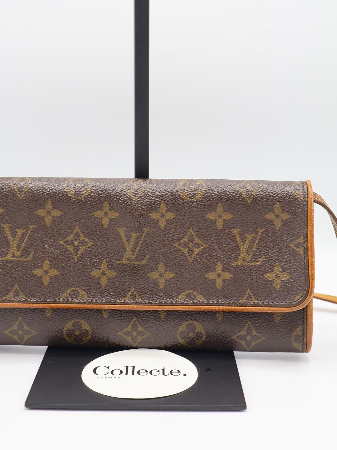 LOUIS VUITTON POCHETTE TWIN