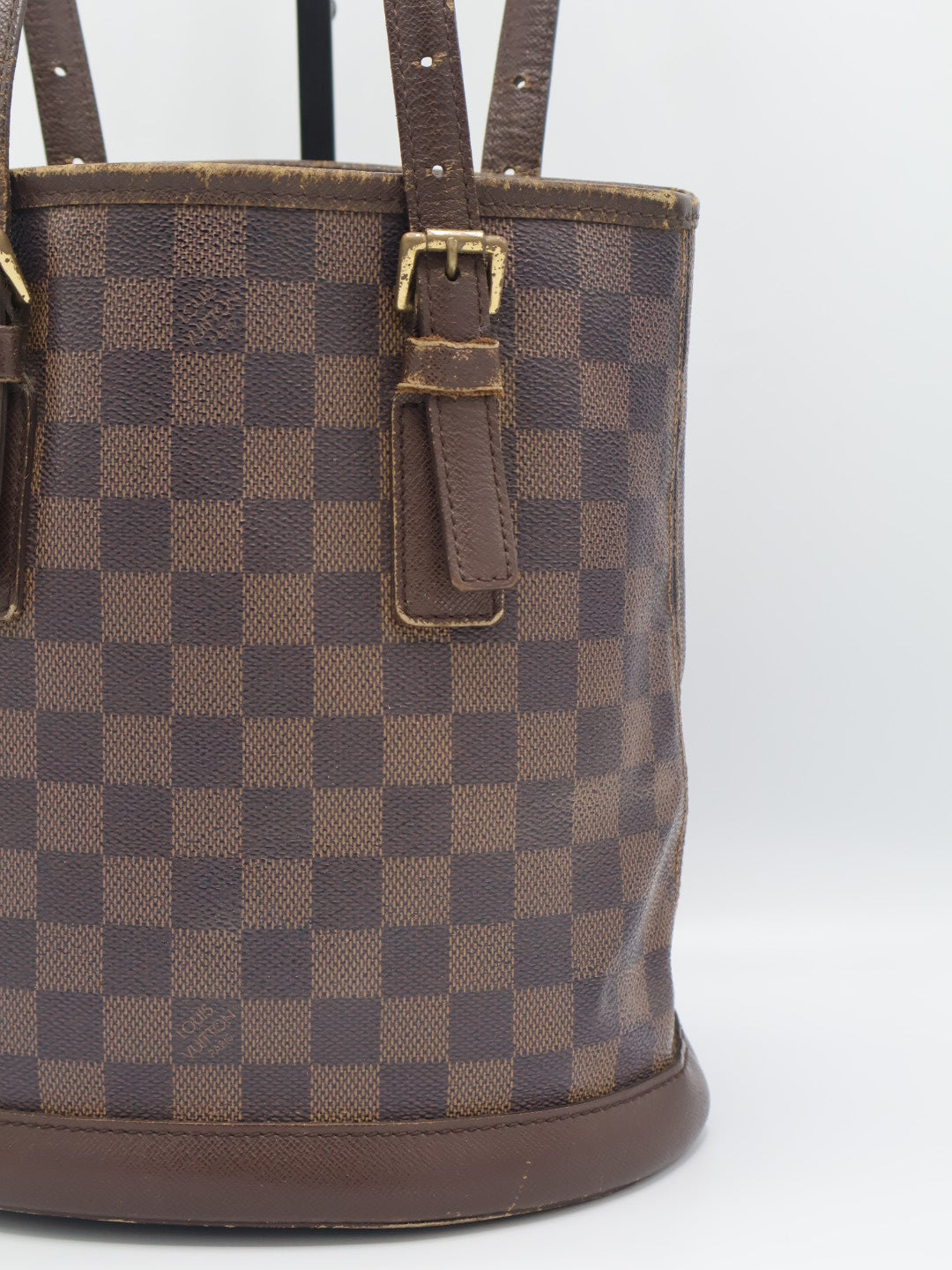 LOUIS VUITTON MARAIS BUCKET