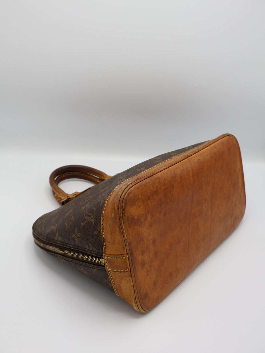 LOUIS VUITTON ALMA