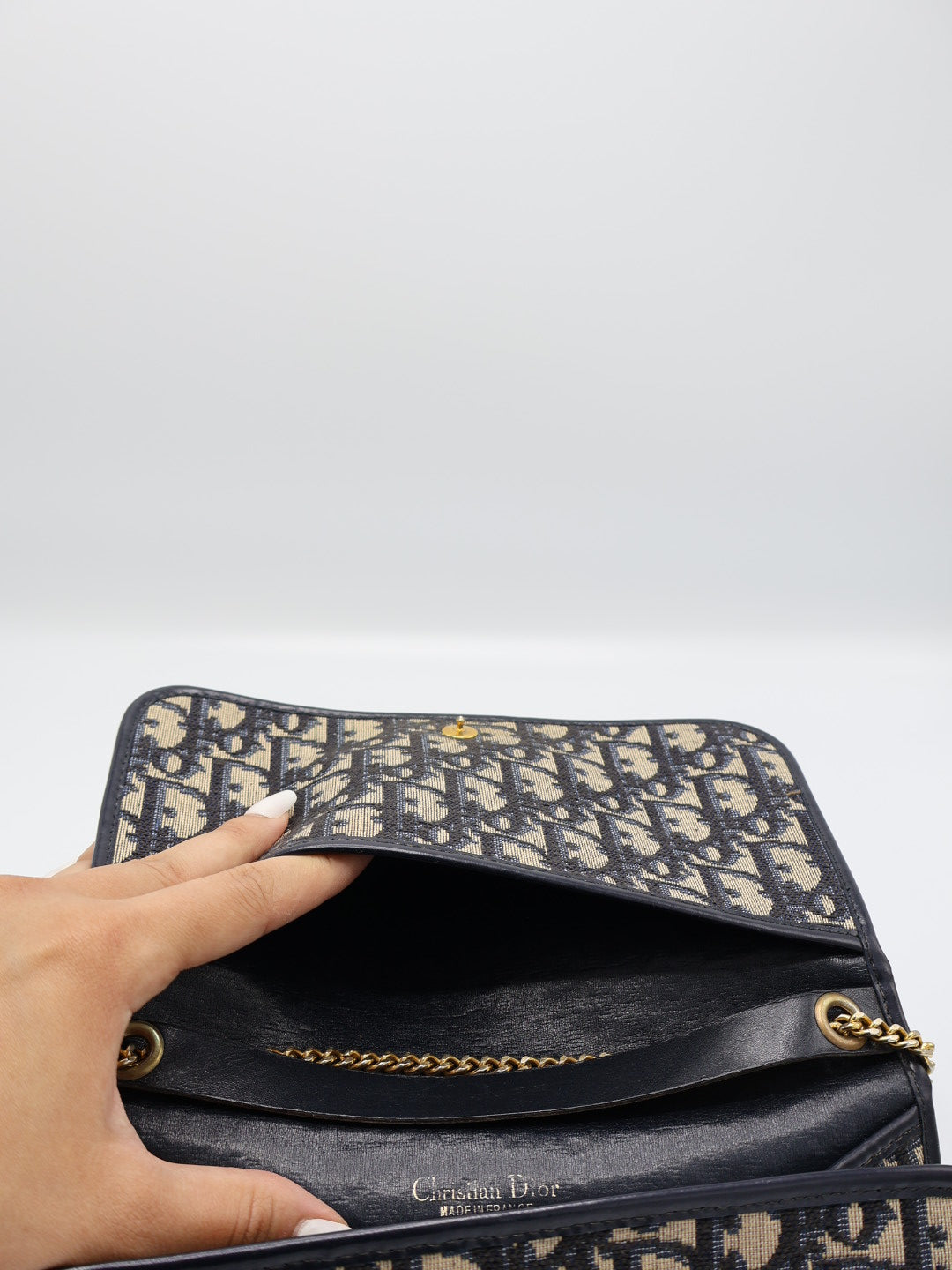 CHRISTIAN DIOR SHOULDER BAG
