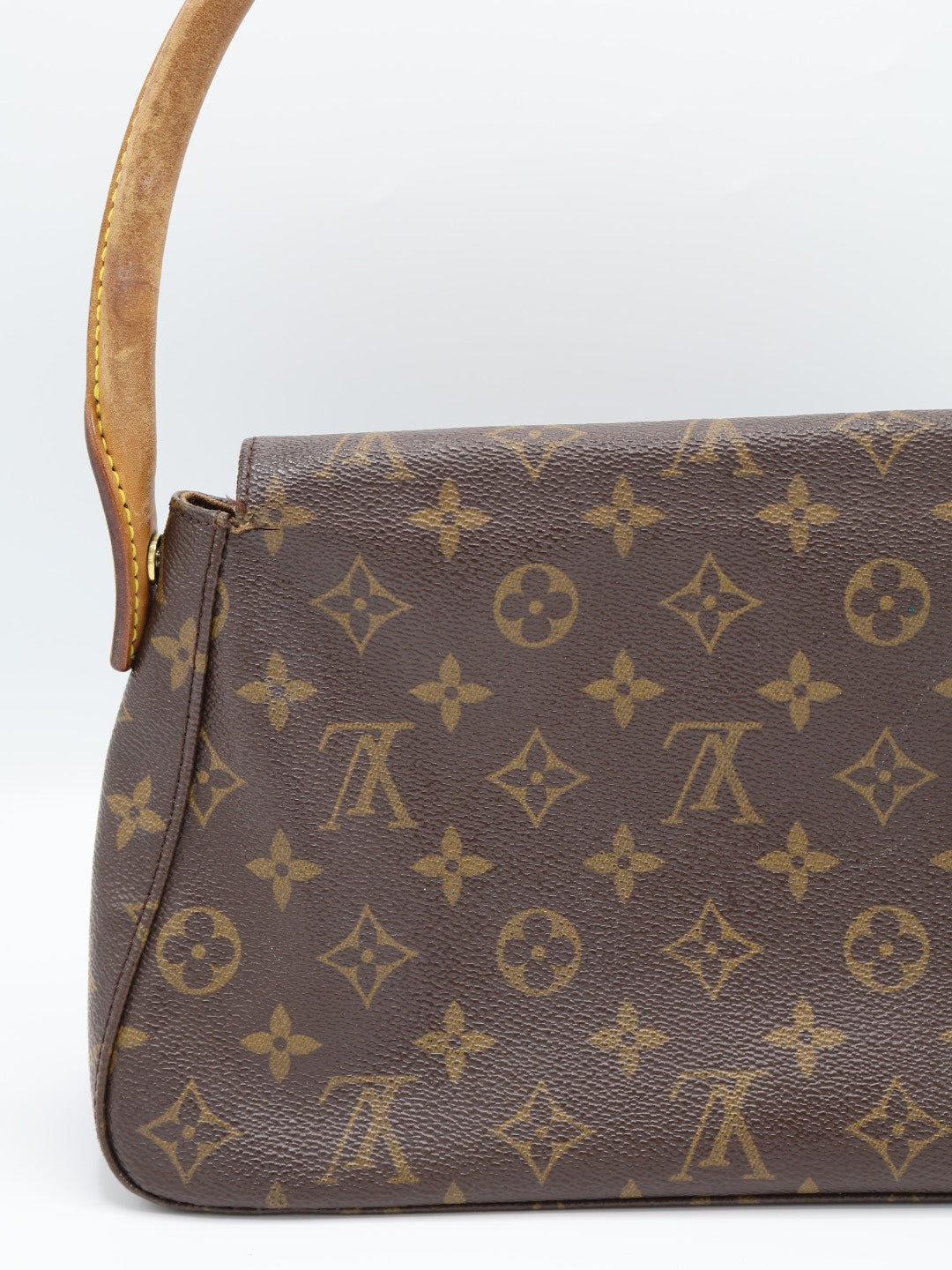 LOUIS VUITTON LOOPING PM