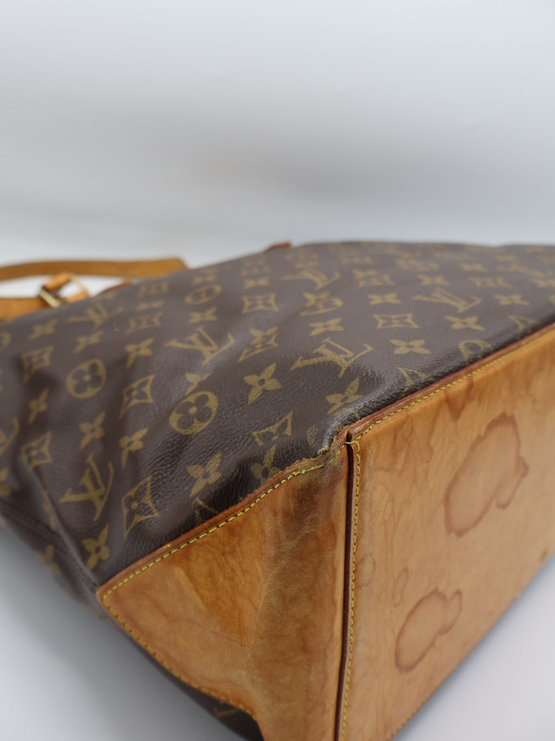 LOUIS VUITTON CABAS MEZZO TOTE