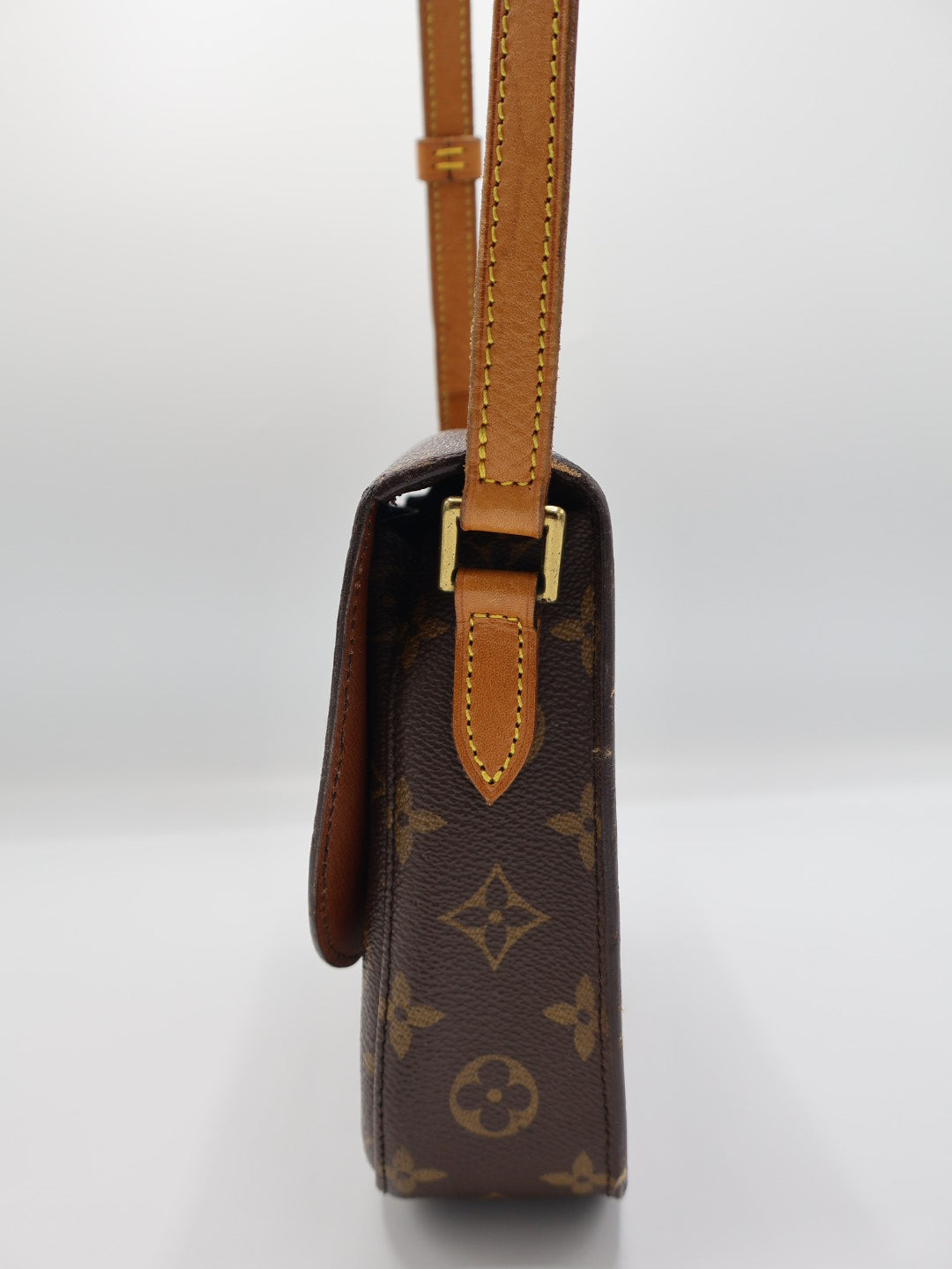 LOUIS VUITTON SAINT CLOUD MM