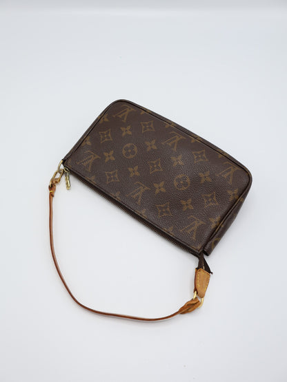 LOUIS VUITTON POCHETTE ACCESSOIRES