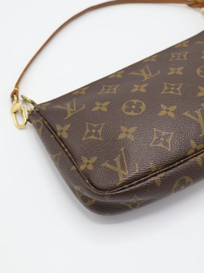 LOUIS VUITTON POCHETTE ACCESSOIRES