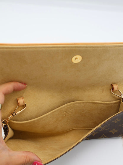 LOUIS VUITTON POCHETTE TWIN GM