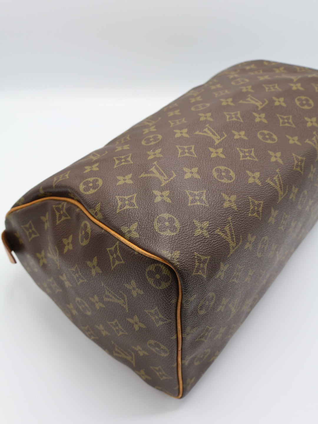 LOUIS VUITTON SPEEDY 35