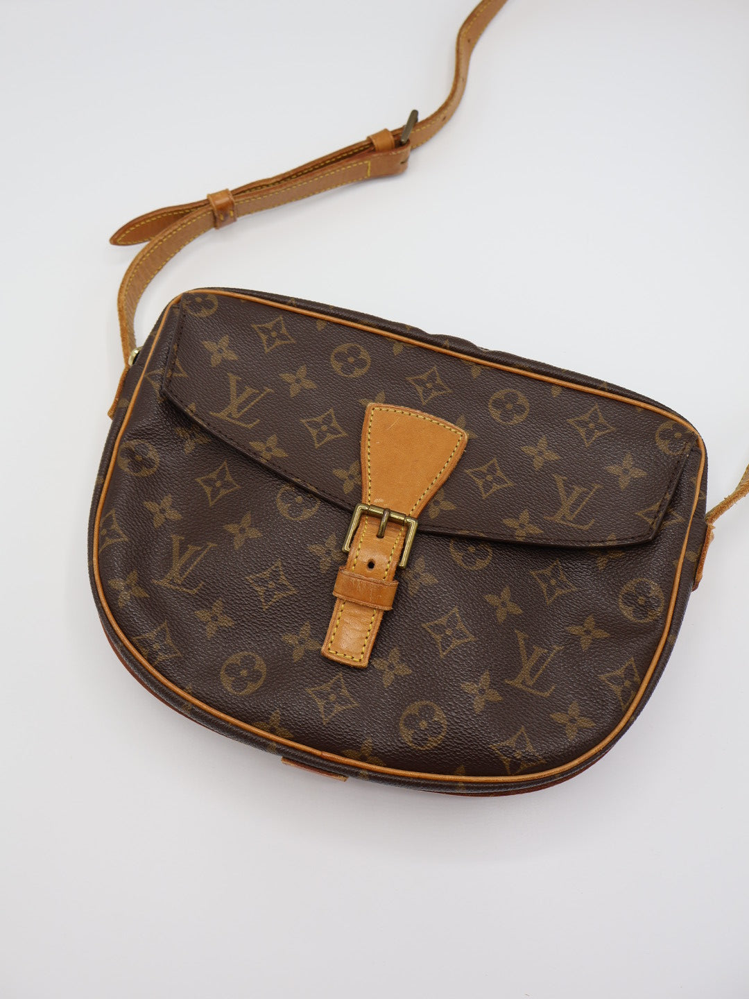 LOUIS VUITTON JEUNEFILLE GM
