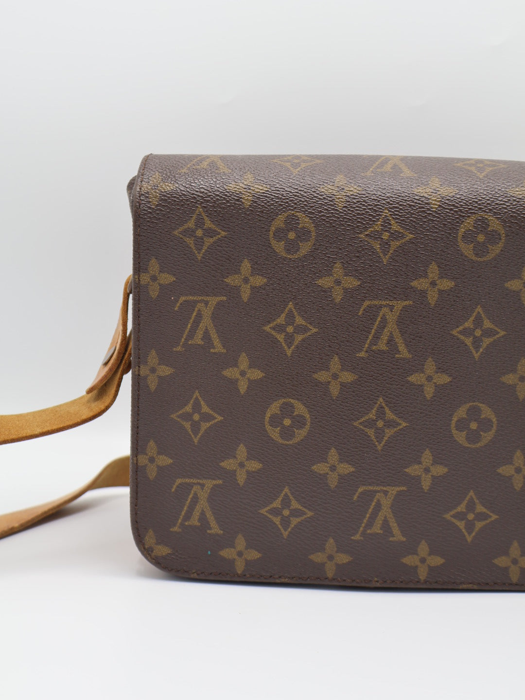 LOUIS VUITTON CARTOUCHIÈRE MM