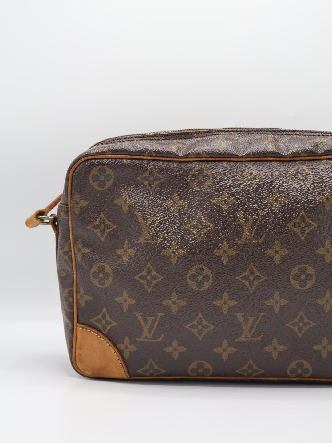LOUIS VUITTON TROCADERO 30
